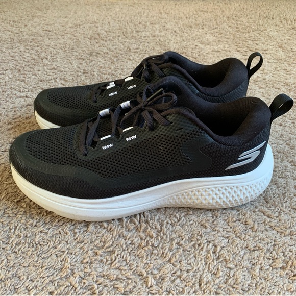 Skechers Sneakers Tennis Shoes GO RUN Supersonic Max Black Size 9.5 Running - Picture 5 of 15